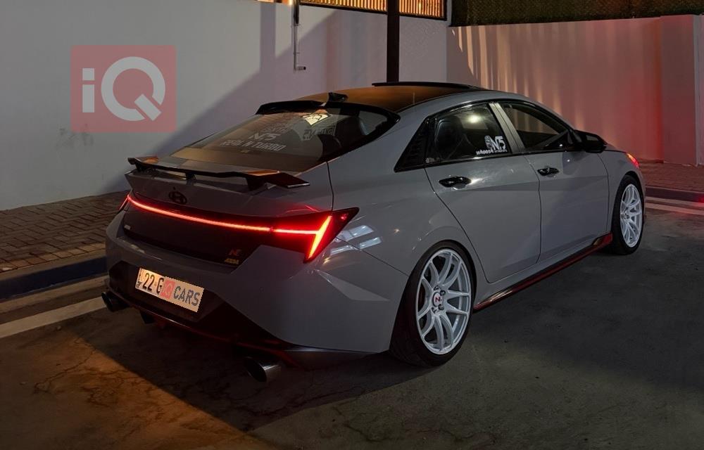 هیوندای ئەلەنترا